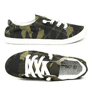 Forever Camo Print Fashion Slip-On Sneakers